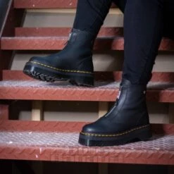 Dr. Martens Dr Martens 2976 Jetta Sendal Zipped Chelsea Boots (Black) -Alternative Clothing Store 0005471