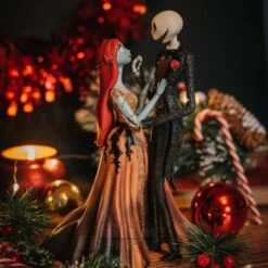Nightmare Before Christmas Jack & Sally Love Figurine (24CM) -Alternative Clothing Store BB Halloween xmas studio 09 22 55