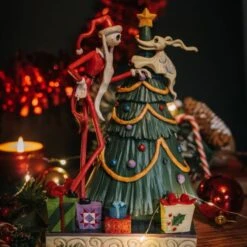 Nightmare Before Christmas Decking The Halls Santa Jack & Zero Figurine -Alternative Clothing Store BB Halloween xmas studio 09 22 60